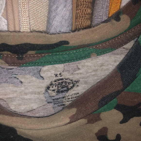 Long sleeve camo top - Picture 3 of 5